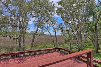 Waterfront Under 600k! This Completely Renovated Five Bedroom - photo 4