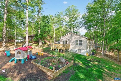Wonderful move-in ready home near Beach 4! This lovely home all - photo 14