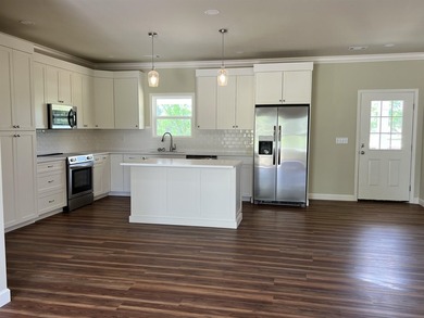 New Home, Blt 2026, not in flood zone! SELLER JUST REDUCED PRICE - photo 16