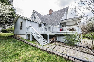 Stunning and undoubtedly tempting, 273 Shady Acres Rd delivers - photo 3