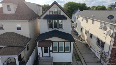 This colonial home has been extensively renovated and features a - photo 3