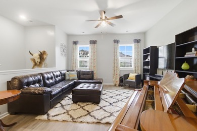Welcome to 133 Claret Cup, a meticulously maintained and - photo 14