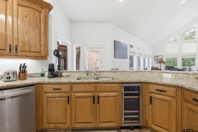 There are homes that impress, and then there are homes that - photo 26