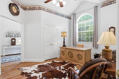 There are homes that impress, and then there are homes that - photo 32