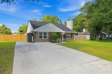Welcome to the freedom and charm of Richmond Hill living! - photo 3