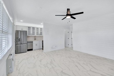 Newley renovated charming second-floor 1-bedroom, 1-bath - photo 6