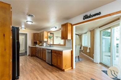 This spacious ranch-style home offering 7 bedrooms, 3.5 - photo 8