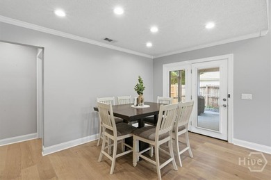Welcome to the freedom and charm of Richmond Hill living! - photo 10