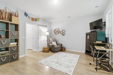 Welcome to 133 Claret Cup, a meticulously maintained and - photo 46
