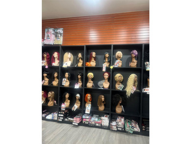 Turnkey Beauty Supply Store Opportunity. This income-producing - photo 6