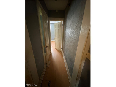 Attention investors - don't miss this value-add duplex on - photo 12