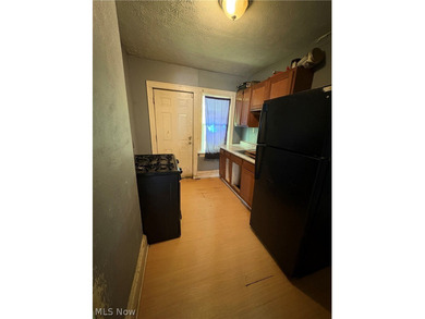 Attention investors - don't miss this value-add duplex on - photo 15