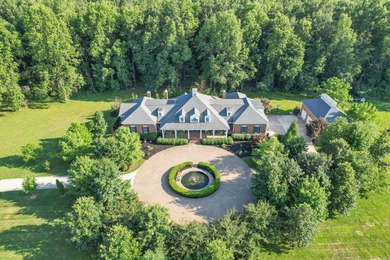 Stately Colonial Revival 25 acre estate featuring classic - photo 21