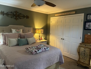 Living on the water with all the amenities and none of the work - photo 22