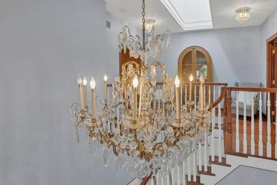 Stately Colonial Revival 25 acre estate featuring classic - photo 24