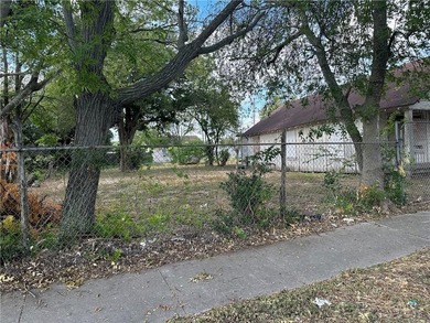 Looking for a prime investment opportunity within walking - photo 26
