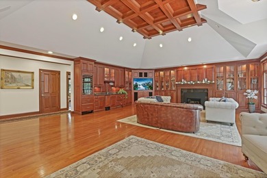 Stately Colonial Revival 25 acre estate featuring classic - photo 29