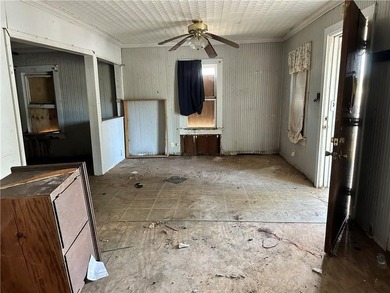 Looking for a prime investment opportunity within walking - photo 32