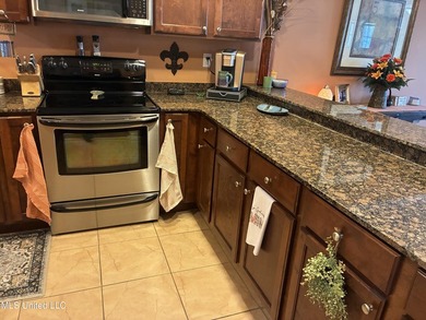 Living on the water with all the amenities and none of the work - photo 34