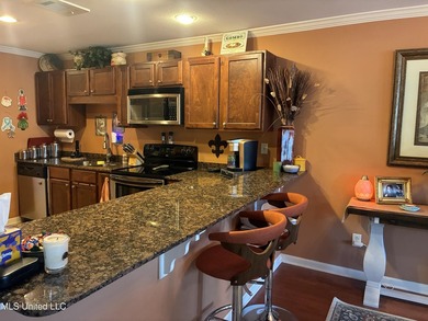Living on the water with all the amenities and none of the work - photo 36
