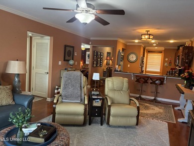 Living on the water with all the amenities and none of the work - photo 37
