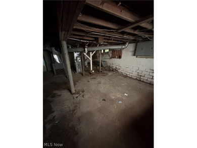 Attention investors - don't miss this value-add duplex on - photo 38