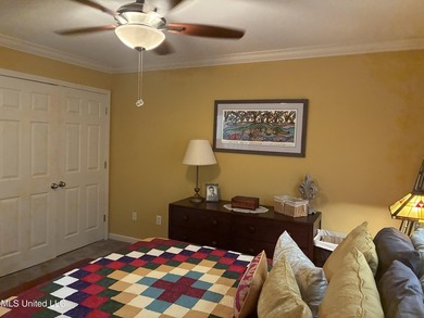 Living on the water with all the amenities and none of the work - photo 42
