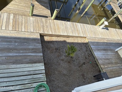 Living on the water with all the amenities and none of the work - photo 50