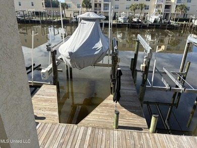 Living on the water with all the amenities and none of the work - photo 55