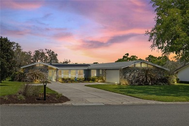 Welcome to this spacious and beautifully maintained 3-bedroom, 3 - photo 4