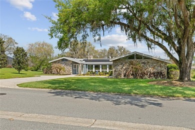 Welcome to this spacious and beautifully maintained 3-bedroom, 3 - photo 5