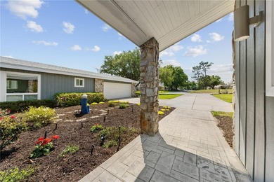 Welcome to this spacious and beautifully maintained 3-bedroom, 3 - photo 7