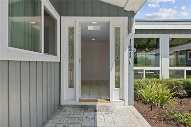 Welcome to this spacious and beautifully maintained 3-bedroom, 3 - photo 9