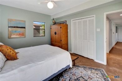 Welcome to your Port O'Connor getaway! This spacious home offers