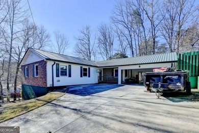 Lake Lanier Home For Sale in Gainesville Georgia