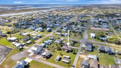 Welcome to your Port O'Connor getaway! This spacious home offers