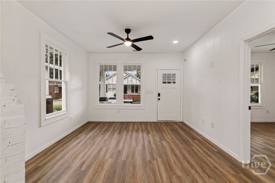 Two primary suites, each with a full en-suite bath and walk-in - photo 5