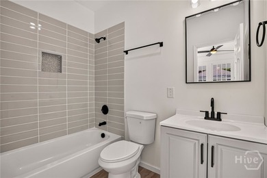 Two primary suites, each with a full en-suite bath and walk-in - photo 8