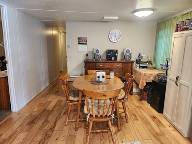 Honey stop the car! This 1,344 sq. ft. home is set to impress! - photo 2