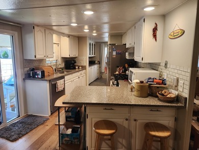 Honey stop the car! This 1,344 sq. ft. home is set to impress! - photo 3