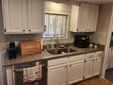 Honey stop the car! This 1,344 sq. ft. home is set to impress! - photo 5