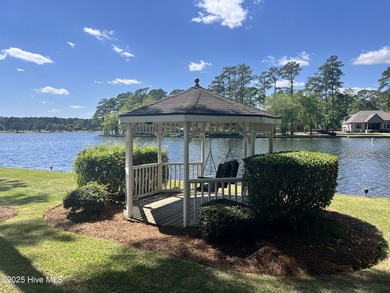 Introducing luxury lakefront living in the Village of Walnut - photo 9