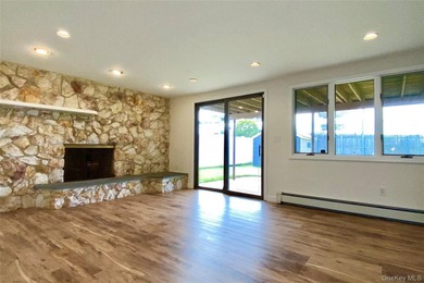 This beautiful waterfront home is truly a sea lover's dream. It - photo 12
