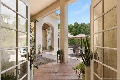 Courtyard estate home located on corner lot overlooking 10th - photo 13