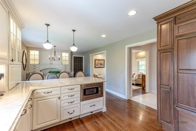 Welcome to this exceptional 3-bedroom, 2.1-bath home offering - photo 14