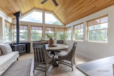 Welcome to this exceptional 3-bedroom, 2.1-bath home offering - photo 19
