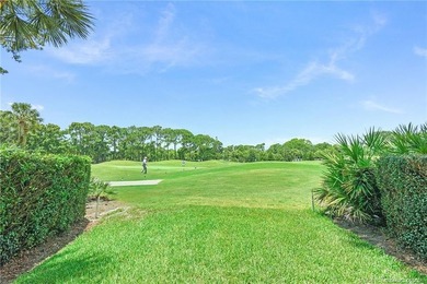 Courtyard estate home located on corner lot overlooking 10th - photo 21
