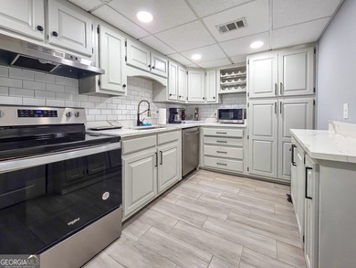 Discover the ultimate multi-generational retreat or - photo 22