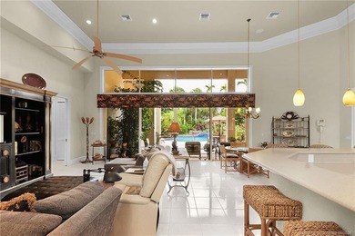 Courtyard estate home located on corner lot overlooking 10th - photo 30