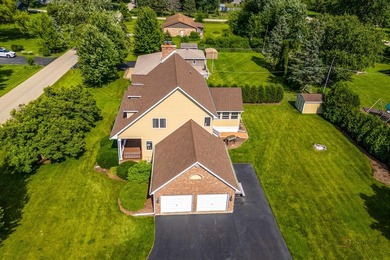Welcome to this exceptional 3-bedroom, 2.1-bath home offering - photo 32